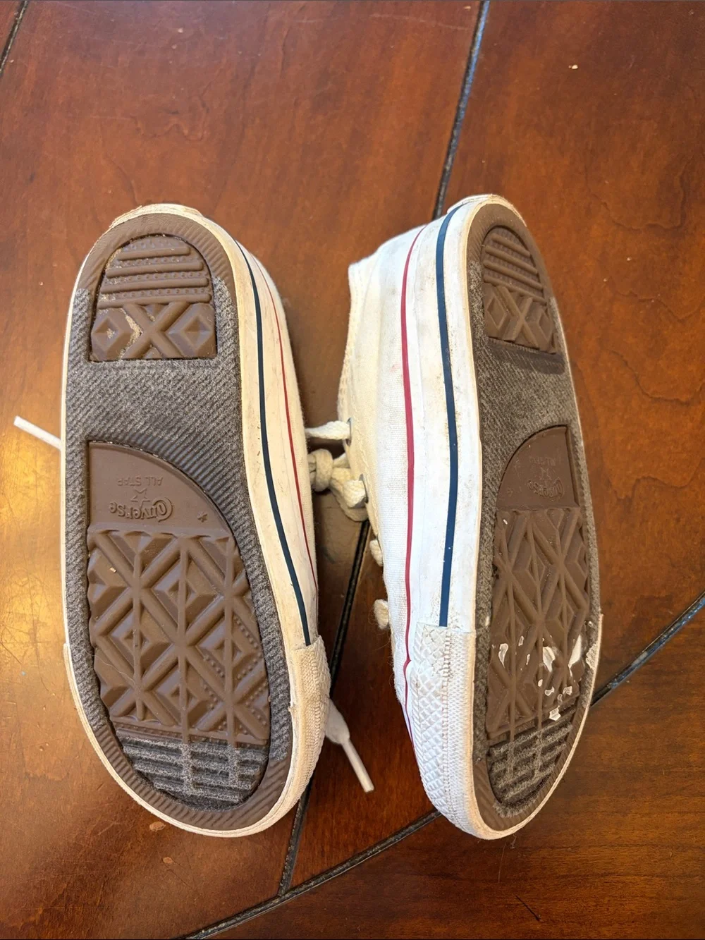 Converse Kids White Canvas Low-Top Sneakers with Red Trim
